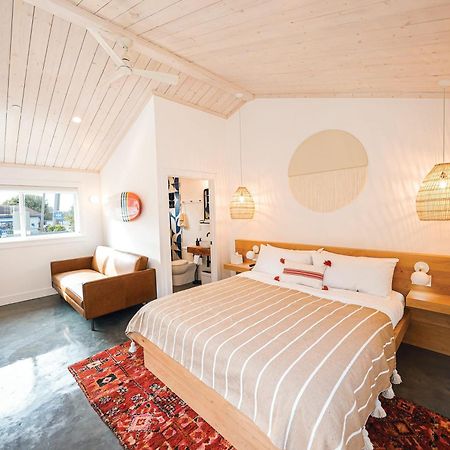 Fish Board Studio Includes King Bed With Kitchenette And Futon Stinson Beach Exterior photo